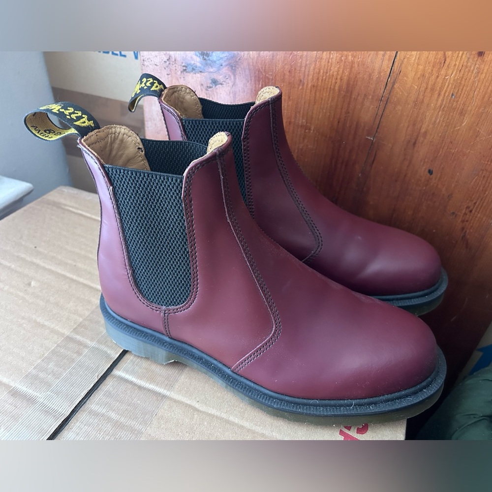 Dr Martens 2976 Burgundy Leather Chelsea ankle boots 41